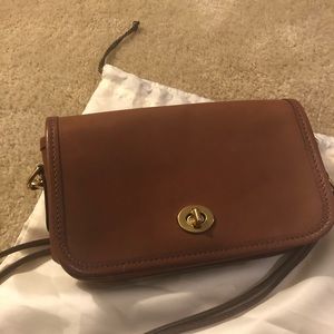 New Coach brown leather crossbody purse